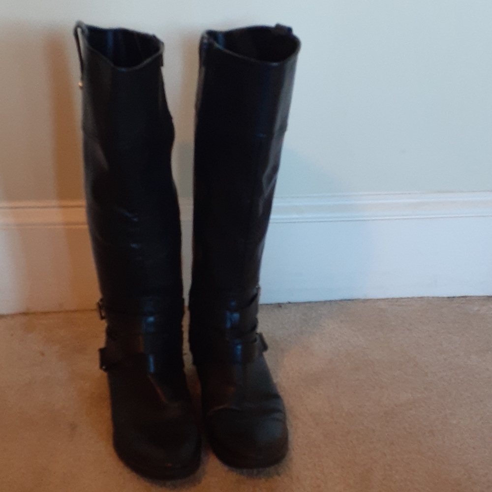 Black Boots